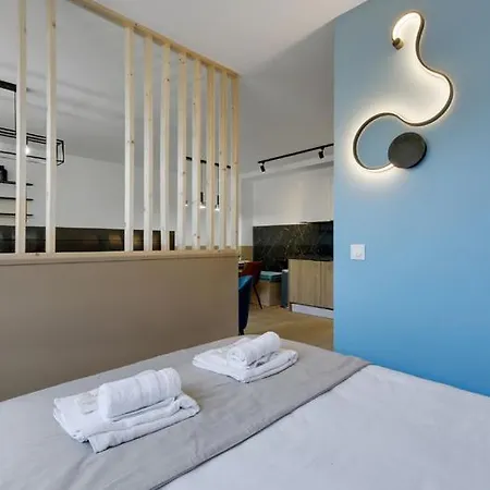 218 Tali - Superb In Appartement *